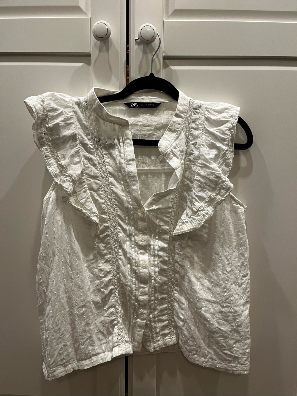 Zara White Ruffled Sleeveless Top